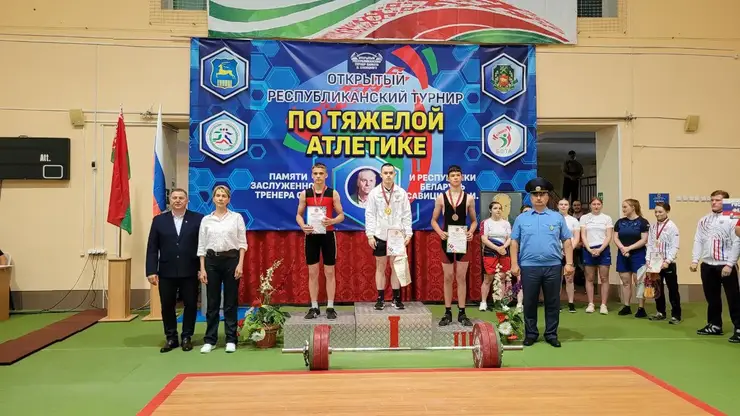 Красноярец взял первое место в турнире по тяжелой атлетике в Белоруси