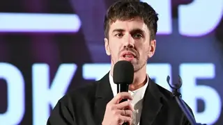 «Самые теплые чувства»: режиссер «Алисы в Стране Чудес» приехал на премьеру фильма в Красноярск и поделился воспоминаниями о родном городе «Самые теплые чувства»: режиссер «Алисы в Стране Чудес» приехал на премьеру фильма в Красноярск и поделился воспоминаниями о родном городе