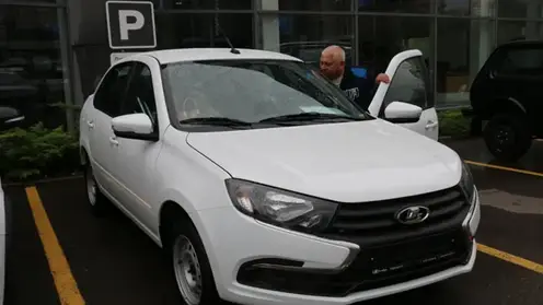 В Красноярском крае пострадавшие на производстве получили автомобили