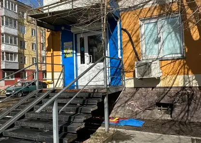 Пожилая красноярка выпала из окна 3 этажа во время урагана и скончалась