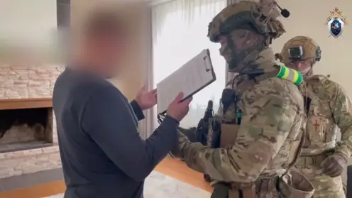 В Красноярске сотрудников авиакомпании подозревают во взятке за перегруз самолета