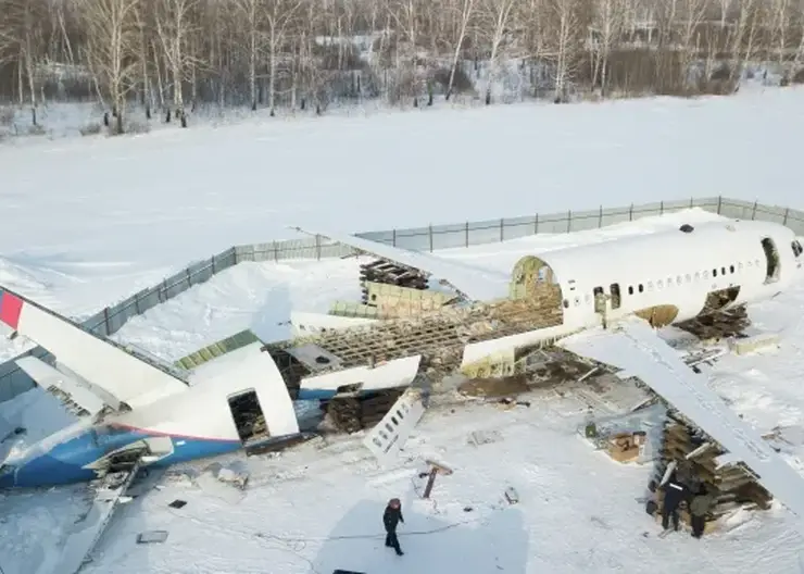 СКР назвал повреждения самолета при вынужденной посадке Airbus A320 под Новосибирском в сентябре 2023-го