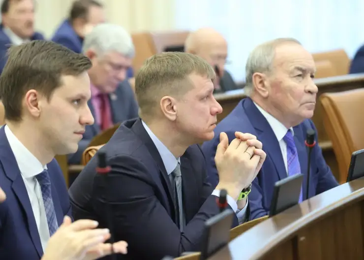 Депутаты Заксобрания Красноярского края приняли изменения в закон о единовременных вылатах медработникам