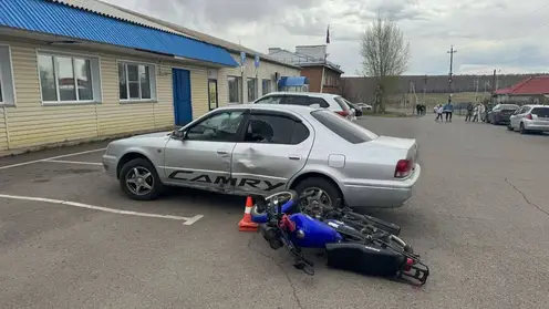 13-летний подросток на мопеде устроил аварию в Емельяновском районе края