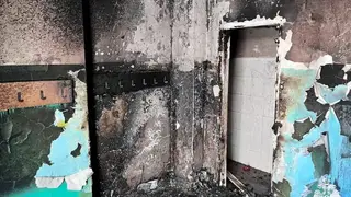 Китайский смартфон взорвался в рюкзаке школьника во Владивостоке и испепелил раздевалку Китайский смартфон взорвался в рюкзаке школьника во Владивостоке и испепелил раздевалку