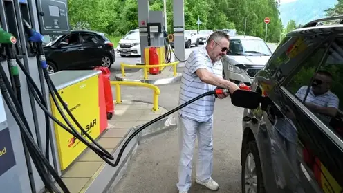 Стабилизация поставок бензина и дизтоплива отмечается на АЗС крупных компаний Красноярска