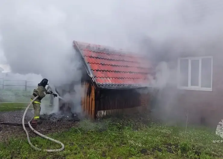 12 пожаров потушили за сутки в Красноярском крае