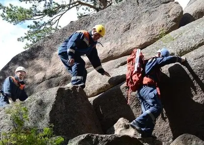 В нацпарке «Красноярские Столбы» мужчина погиб при падении со скалы 