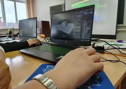 300 школ и техникумов края оснастили современной техникой