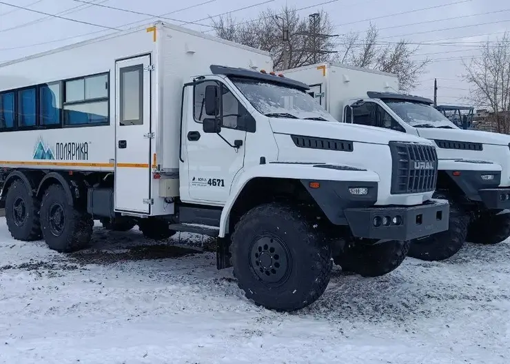 Лесные пожарные Красноярского края получили мощные высокопроходимые автобусы
