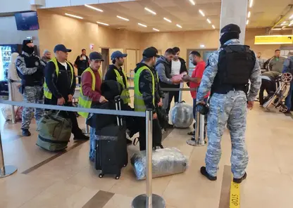 Красноярские приставы отправили домой два десятка нелегальных мигрантов