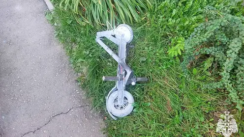 Электросамокат вспыхнул в новосибирской квартире