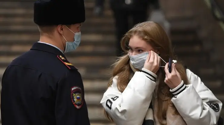 В Красноярске за неделю за нарушение масочного режима составили 64 протокола