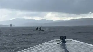 Пять сапбордисток спасли на судовом ходу в ливень на Красноярском водохранилище Пять сапбордисток спасли на судовом ходу в ливень на Красноярском водохранилище