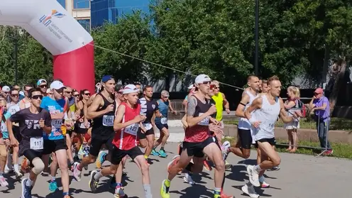 Красноярцы пробежали пять километров в честь Всероссийского Олимпийского дня