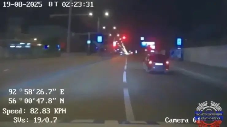 15-летний подросток угнал «Приору» и решил покатать друзей: полицейским пришлось стрелять по колесам машины, чтобы прекратить ее опасные маневры