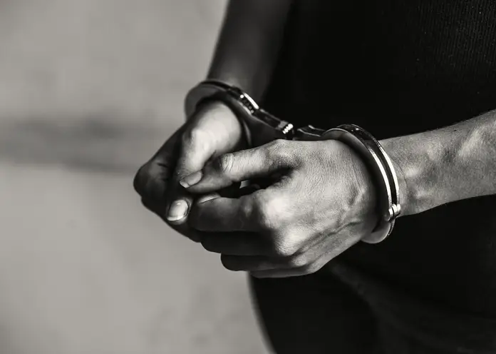 В Чите работница комиссионки задержала грабителя