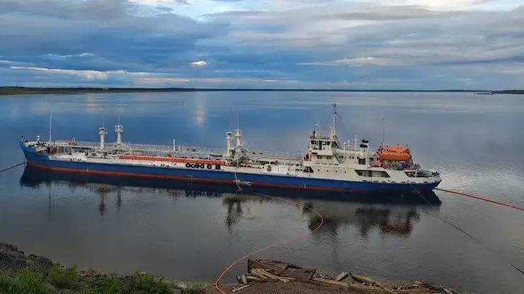Более 88 тысяч тонн топлива завезли на север Красноярского края
