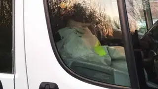 В Новосибирске под лед провалилась 11-летняя девочка. Ее успели спасти В Новосибирске под лед провалилась 11-летняя девочка. Ее успели спасти