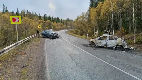 Водитель Renault Logan погиб в страшной аварии на трассе в Курагинском районе