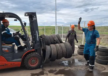 Отработанные шины больше не нужно подкидывать соседу. В Красноярске заработал пункт приёма покрышек