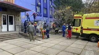 Один человек погиб при обрушении строительных лесов в Красноярске