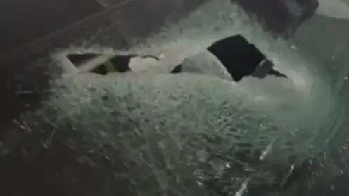 Красноярский автоюрист объяснил, как взыскать деньги за разбитый люком автомобиль