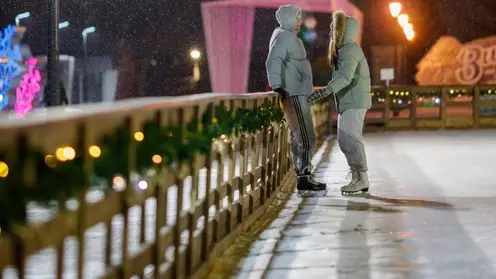 В Красноярске в эту пятницу стартует подготовка ледового катка на площади Мира