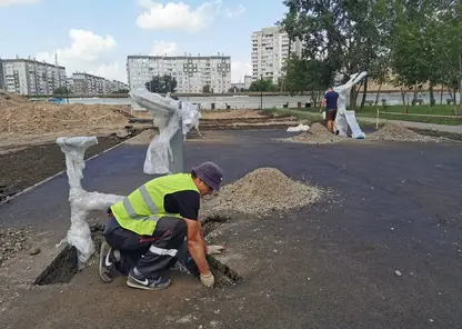 В красноярском сквере на месте бывшего рынка Казачий устанавливают тренажёры