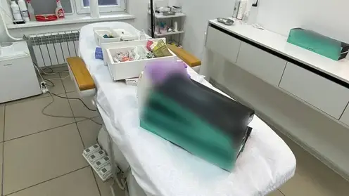 В Хакасии косметолог без диплома осуждена за вред здоровью двух женщин уколами