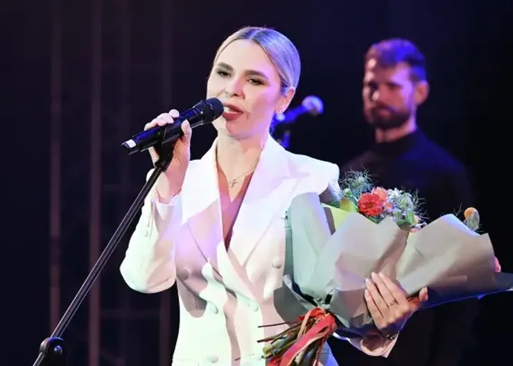 Пелагея бесплатно выступит для красноярцев на острове Татышев