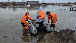 Еще 32 приусадебных участка и 14 домов подтопило в Алтайском крае