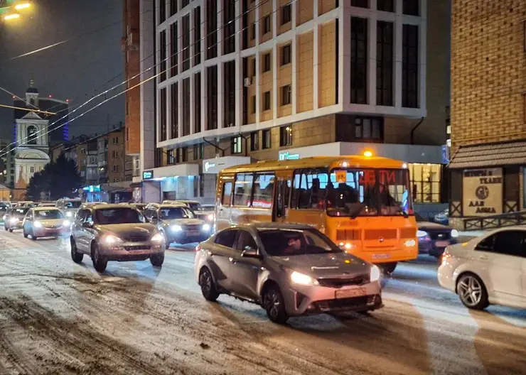 Красноярцев ждет теплое и снежное 8 марта