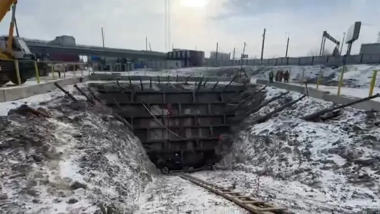 В Красноярске заморозят грунт на Копылова для строительства метро