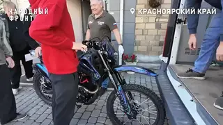 «По возрасту не подходим, но хоть чем-то надо помочь»: Директор красноярской строительной фирмы поддержал бойцов СВО