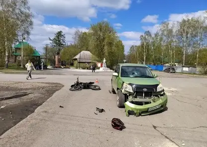 Девочка-подросток на пит-байке попала под колеса в Красноярском крае