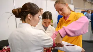 Более 40 тысяч школьников из Красноярского края познакомились с профессиями на летней акции Более 40 тысяч школьников из Красноярского края познакомились с профессиями на летней акции