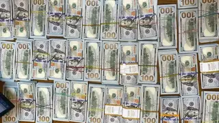 Во Владивостоке задержаны мошенники, обманувшие жителей на 670 тысяч долларов под видом обмена валюты