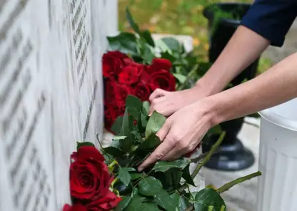 В Хакасии почтили память погибших при аварии на Саяно-Шушенской ГЭС