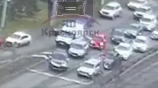 Красноярец заплатит за то, что не пропустил машину скорой помощи. Ему грозит штраф или лишение прав