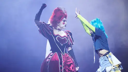 В Омском музыкальном театре прошла премьера мюзикла «Алиса в стране чудес»