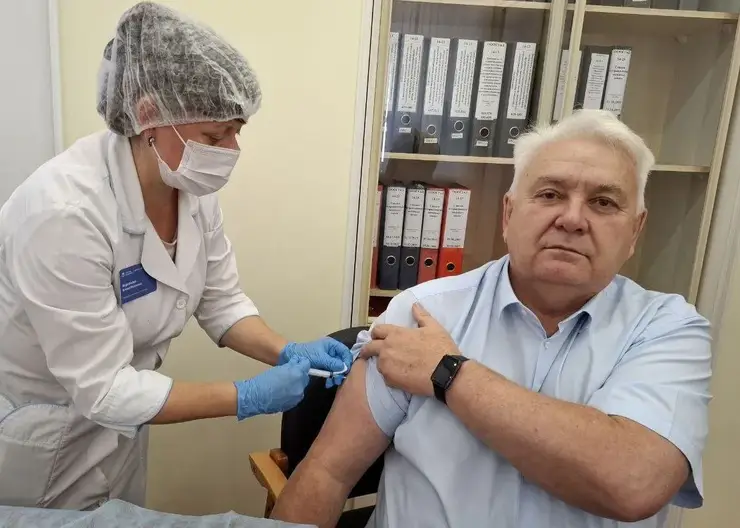 Более 450 тысяч жителей Красноярского края привились от гриппа