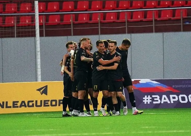 Футболисты «Енисея» на выезде сыграли вничью с владикавказской «Аланией»