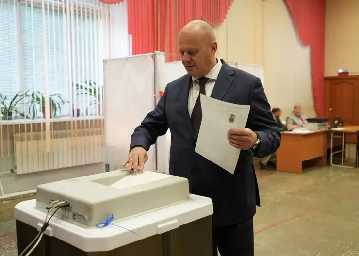 Что предшествовало задержанию Владислава Логинова: хроника коррупционных скандалов