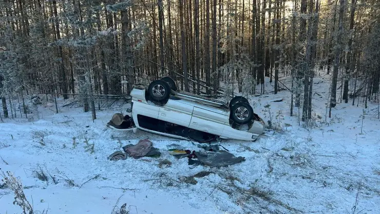 Пожилой водитель не справился с управлением и улетел в кювет в Красноярском крае