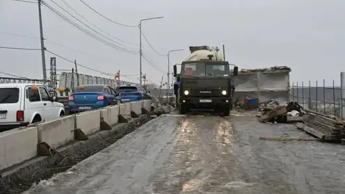 Открытие многострадального моста в Кузбассе перенесли на конец 2026 года