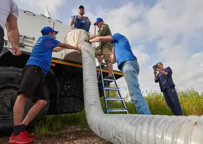 «Востсибнефтегаз» выпустил в Енисей 26 тысяч мальков краснокнижного осетра