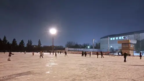 В Красноярске сегодня пройдут бесплатные катания и мастер-классы на коньках
