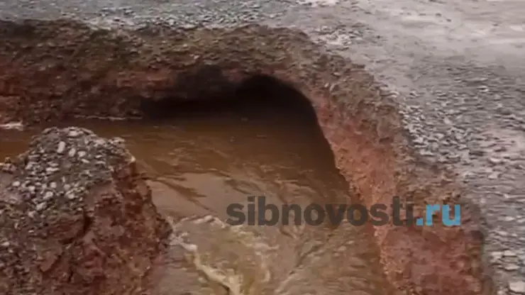 СНТ под Красноярском из-за ливня практически отрезало от цивилизации