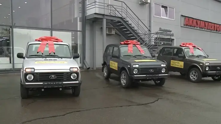 Организаторы викторины показали автомобиль «Нива», которую получит победитель